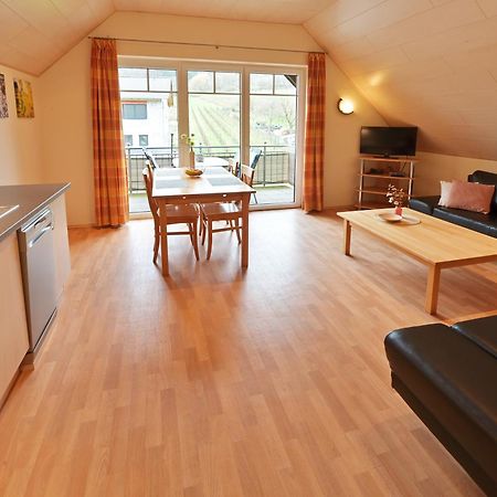 Ferienweingut Ulrich Goebel Apartment Ernst Ngoại thất bức ảnh