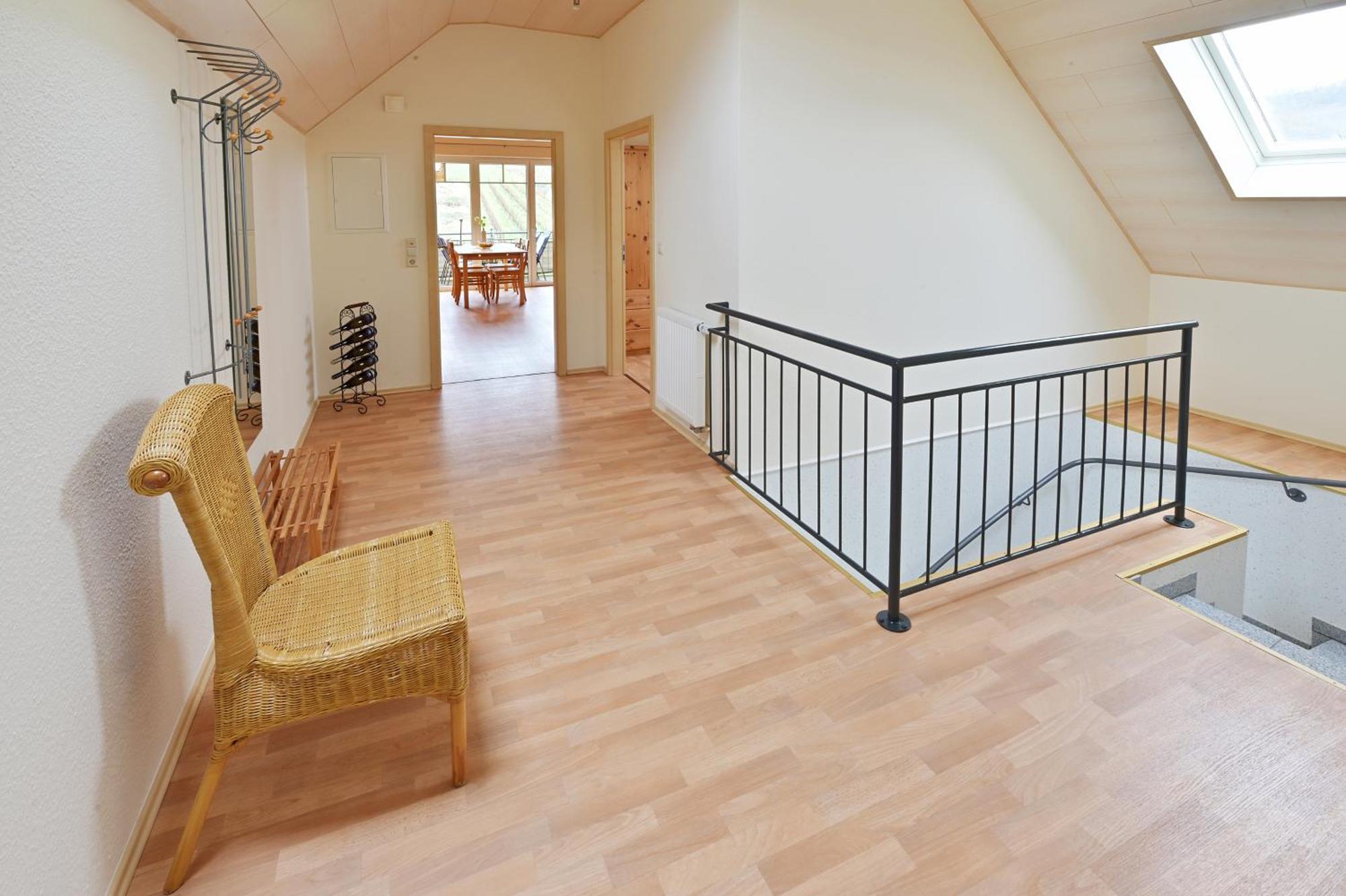 Ferienweingut Ulrich Goebel Apartment Ernst Ngoại thất bức ảnh