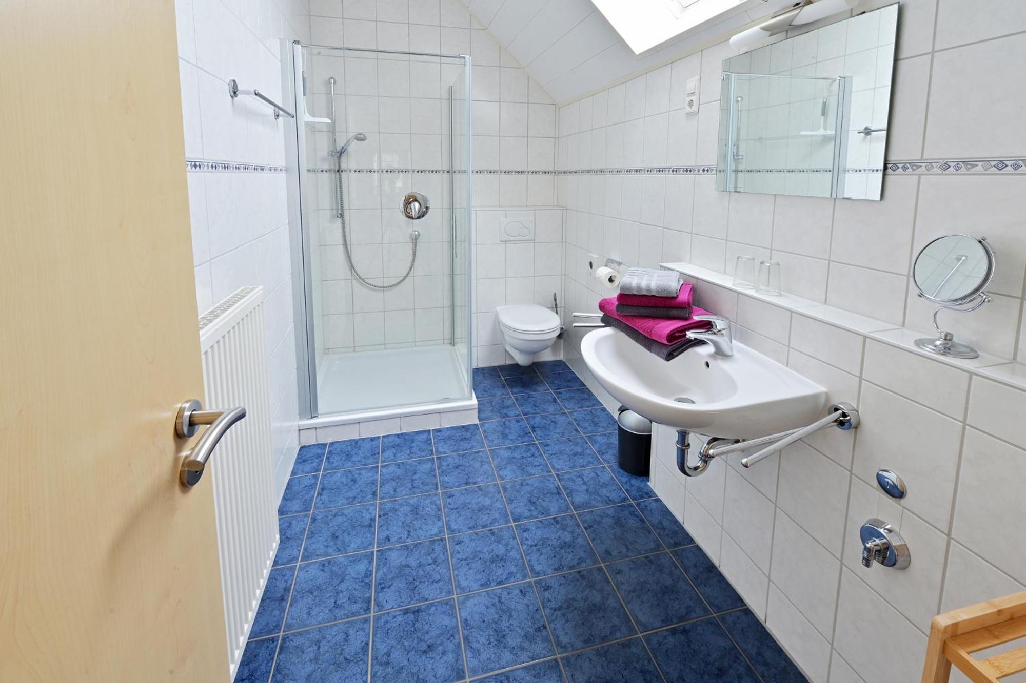 Ferienweingut Ulrich Goebel Apartment Ernst Ngoại thất bức ảnh