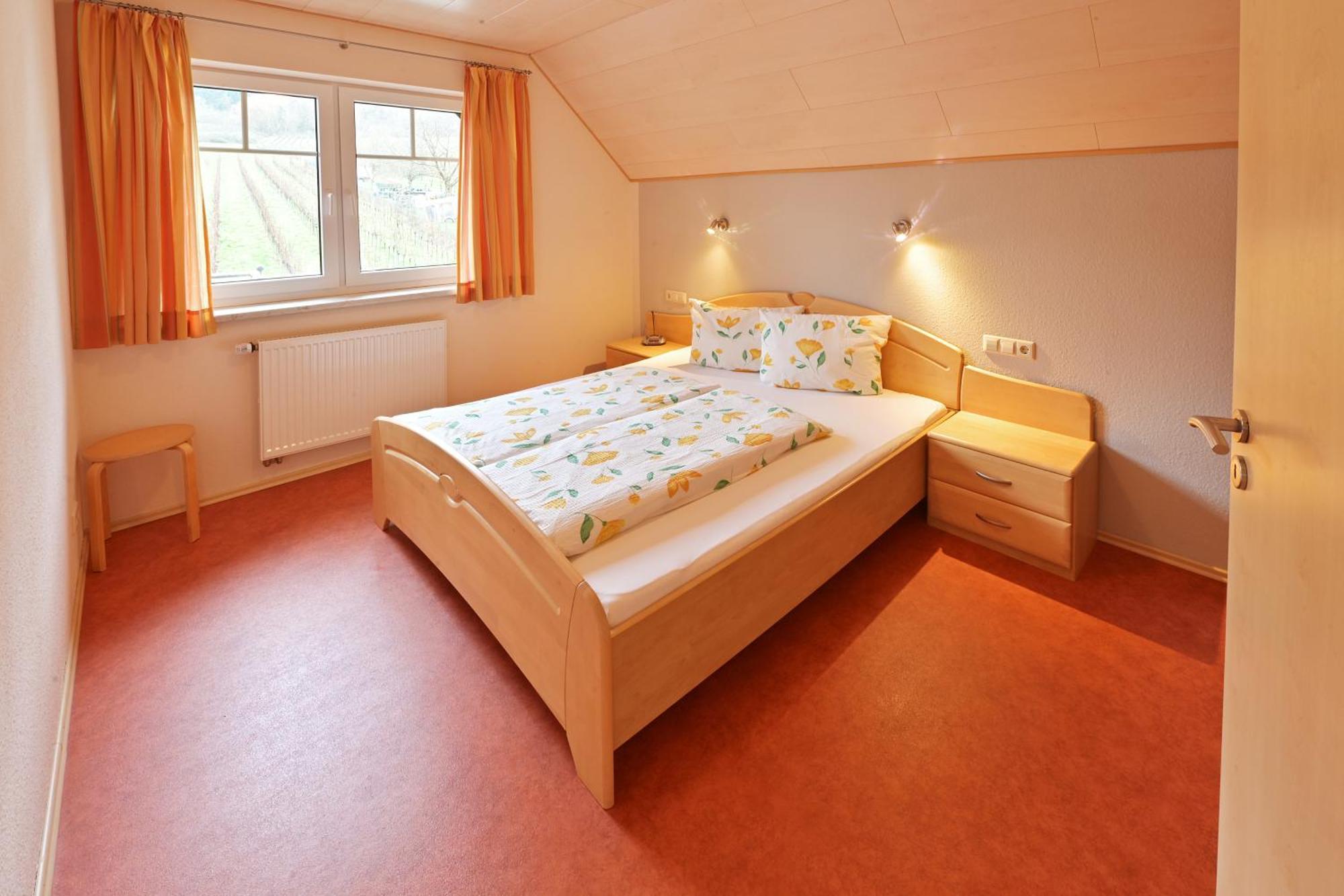 Ferienweingut Ulrich Goebel Apartment Ernst Ngoại thất bức ảnh
